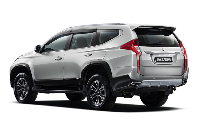 Pajero Sport Premium